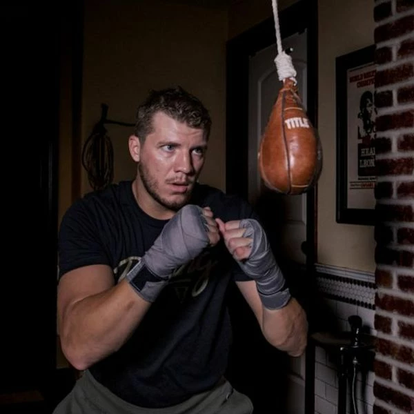 TITLE Cus D'Amato Genuine Leather Slipping Bag 7 TITLE Cus D'Amato Genuine Leather Slipping Bag - Image 5