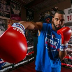 TITLE Boxing Sugar Ray Leonard Signature Leather Sparring Gloves 27 TITLE Boxing Sugar Ray Leonard Signature Leather Sparring Gloves -Venum Sales tb165 12