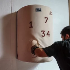 TITLE Boxing CUS D'Amato Willie Heavy Bag 14 TITLE Boxing CUS D'Amato Willie Heavy Bag -Venum Sales title cus bag 6