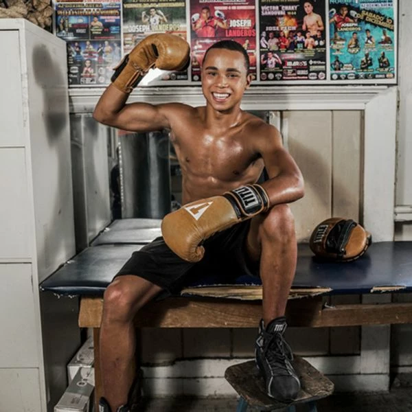 TITLE Vintage Leather Bag Gloves 6 TITLE Vintage Leather Bag Gloves - Image 4